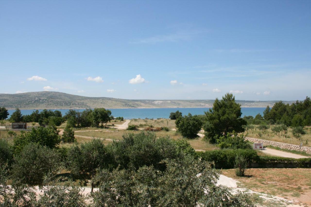 Mobile Homes Katinka, Starigrad Paklenica, Croatia Esterno foto